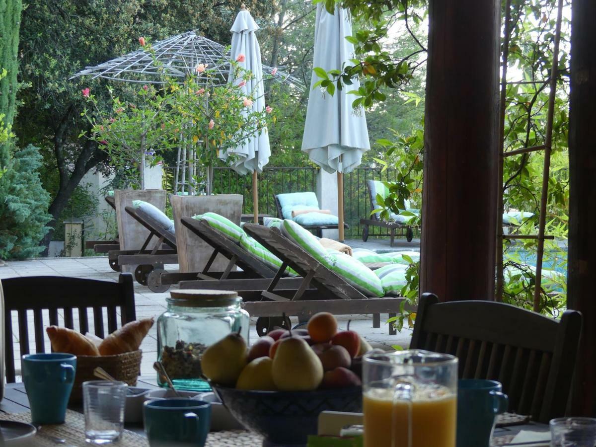 Les 3 Saisons Bed & Breakfast Cucuron Exterior photo