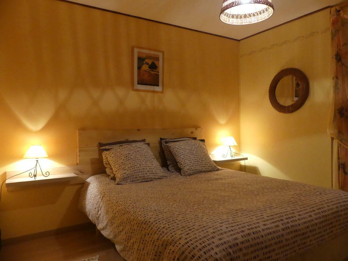 Les 3 Saisons Bed & Breakfast Cucuron Exterior photo